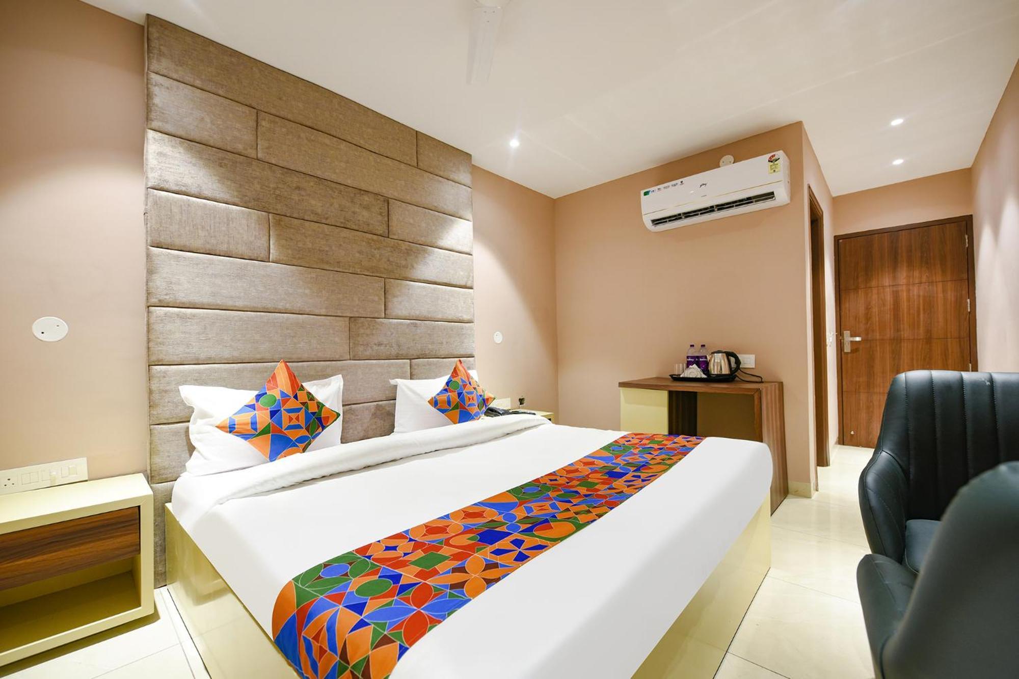 Fabhotel Supreme Suites Ludhiana Zewnętrze zdjęcie