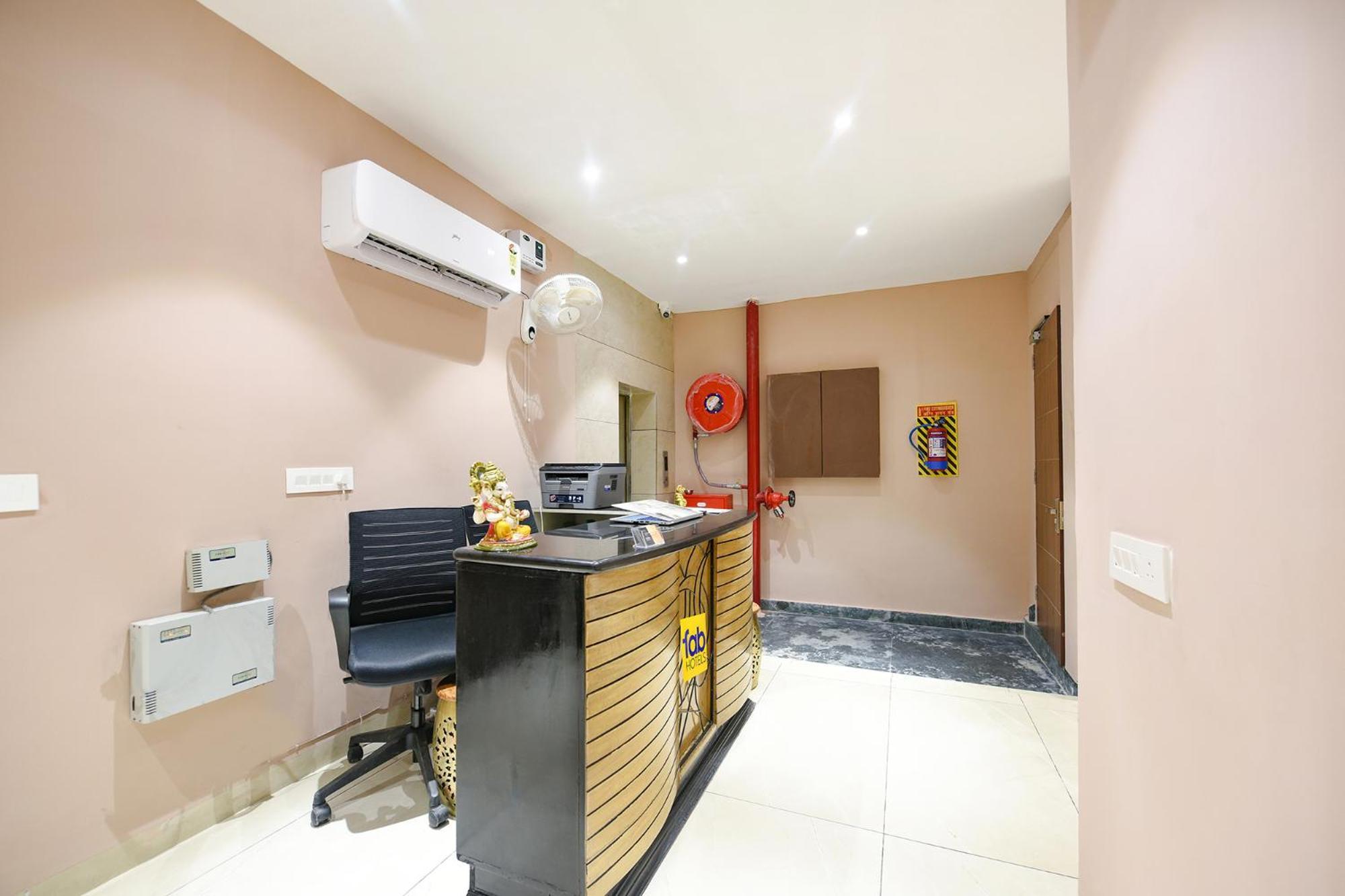Fabhotel Supreme Suites Ludhiana Zewnętrze zdjęcie